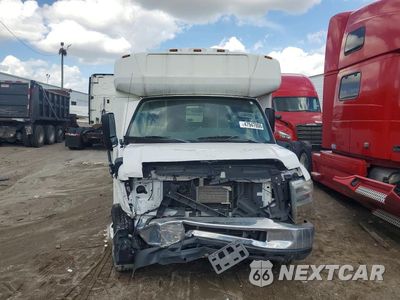 Piąte zdjęcie samochodu w środku: 2019 FORD ECONOLINE E450 SUPER DUTY CUTAWAY VAN VIN:1FDFE4FS0KDC03215 - miniatura