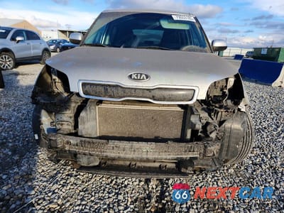 Piąte zdjęcie samochodu w środku: 2015 KIA SOUL + VIN:KNDJP3A5XF7789222 - miniatura