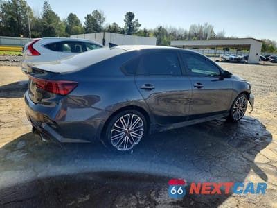 Trzecie zdjęcie samochodu z tyłu: 2023 KIA FORTE GT VIN:3KPF44AC1PE502581 - miniatura