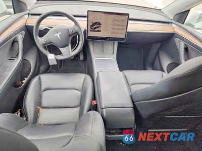 Zdjęcie 8 z 12 samochodu: 2023 TESLA MODEL Y VIN:7SAYGDEE3PF690156 - miniatura