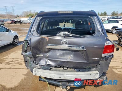 Zdjęcie 6 z 12 samochodu: 2013 TOYOTA HIGHLANDER SE VIN:5TDBK3EH1DS221662 - miniatura