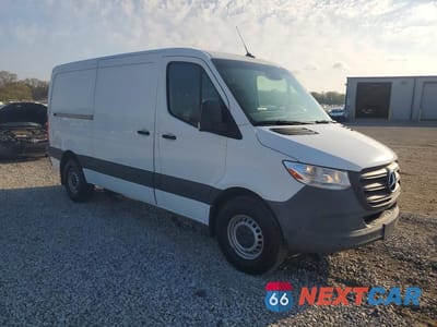 Czwarte zdjęcie samochodu z boku: 2022 MERCEDES BENZ SPRINTER 1500 UTILITY / SERVICE VAN VIN:W1Y70BGYXNT089387 - miniatura