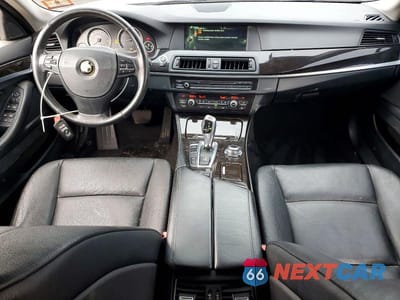 Zdjęcie 8 z 11 samochodu: 2013 BMW 528 XI VIN:WBAXH5C56DD115497 - miniatura