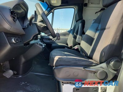 Zdjęcie 7 z 12 samochodu: 2019 MERCEDES-BENZ SPRINTER 2500 VIN:WD4PF1CD8KT002703 - miniatura