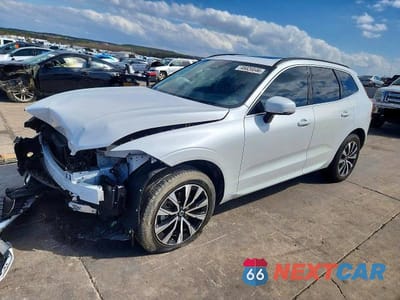 2023 VOLVO XC60 CORE YV4L12DK8P1260939 - główne zdjęcie licytacji z USA - miniatura