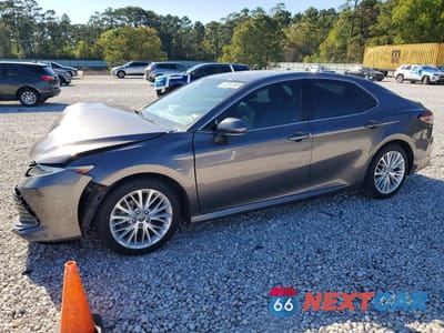 2020 TOYOTA CAMRY HYBRID XLE 4T1F31AK5LU540136 - główne zdjęcie licytacji z USA - miniatura