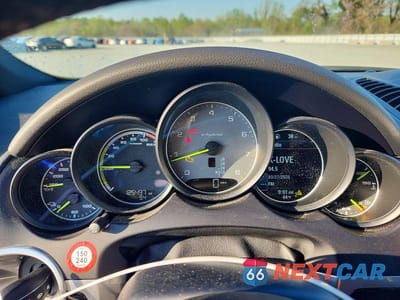 Zdjęcie 9 z 11 samochodu: 2018 PORSCHE CAYENNE SE HYBRID PLATINUM VIN:WP1AE2A29JLA72783 - miniatura