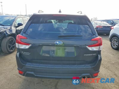 Zdjęcie 6 z 13 samochodu: 2021 SUBARU FORESTER PREMIUM VIN:JF2SKAJC2MH515222 - miniatura