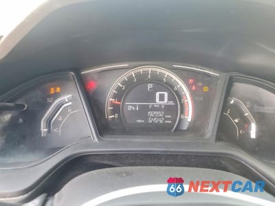 Zdjęcie 9 z 11 samochodu: 2017 HONDA CIVIC LX VIN:19XFC2F5XHE028990 - miniatura