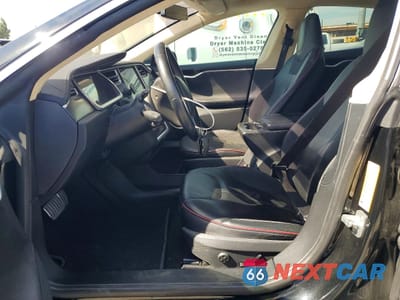 Zdjęcie 7 z 12 samochodu: 2013 TESLA MODEL S VIN:5YJSA1CP8DFP11764 - miniatura