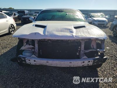Piąte zdjęcie samochodu w środku: 2019 DODGE CHALLENGER SXT VIN:2C3CDZAG0KH557348 - miniatura