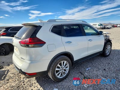 Trzecie zdjęcie samochodu z tyłu: 2020 NISSAN ROGUE SV VIN:KNMAT2MV6LP517845 - miniatura