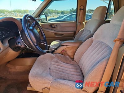Zdjęcie 7 z 13 samochodu: 2002 CHEVROLET BLAZER VIN:1GNDT13W52K222885 - miniatura