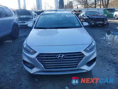 Piąte zdjęcie samochodu w środku: 2020 HYUNDAI ACCENT SE VIN:3KPC24A6XLE114214 - miniatura