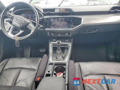 Zdjęcie 8 z 12 samochodu: 2020 AUDI Q3 PREMIUM PLUS VIN:WA1BECF33L1001987 - miniatura