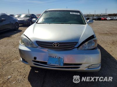 Piąte zdjęcie samochodu w środku: 2002 TOYOTA CAMRY LE VIN:JTDBE32K720006925 - miniatura