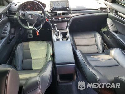Zdjęcie 8 z 12 samochodu: 2018 HONDA ACCORD SPORT VIN:1HGCV1F31JA212764 - miniatura
