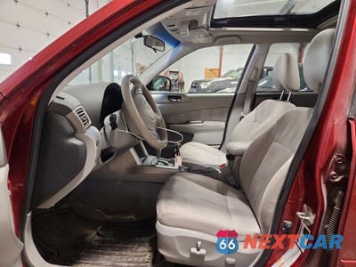Zdjęcie 7 z 12 samochodu: 2010 SUBARU FORESTER 2.5X PREMIUM VIN:JF2SH6CC3AH755318 - miniatura