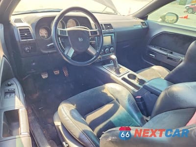 Zdjęcie 8 z 11 samochodu: 2010 DODGE CHALLENGER SRT-8 VIN:2B3CJ7DW1AH142664 - miniatura