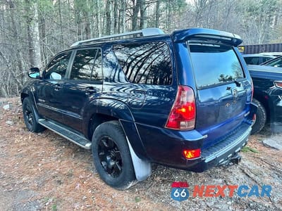 Trzecie zdjęcie samochodu z tyłu: 2004 TOYOTA 4RUNNER LIMITED VIN:JTEBT17R748009565 - miniatura