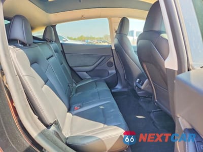 Zdjęcie 10 z 13 samochodu: 2022 TESLA MODEL Y VIN:7SAYGDEE0NA007873 - miniatura