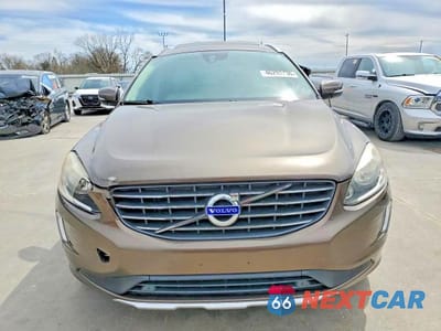 Piąte zdjęcie samochodu w środku: 2015 VOLVO XC60 T5 PREMIER VIN:YV440MDK4F2678376 - miniatura