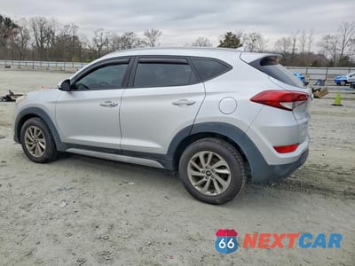 Drugie zdjęcie samochodu z przodu: 2017 HYUNDAI TUCSON SE PLUS VIN:KM8J33A49HU374590 - miniatura