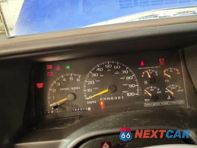 Zdjęcie 9 z 12 samochodu: 1997 GMC SIERRA K1500 VIN:2GTEK19R8V1502483 - miniatura