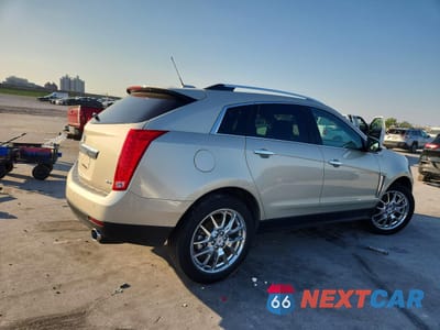 Trzecie zdjęcie samochodu z tyłu: 2015 CADILLAC SRX PREMIUM COLLECTION VIN:3GYFNDE34FS521840 - miniatura