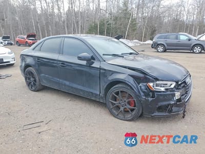 Czwarte zdjęcie samochodu z boku: 2017 AUDI A3 PREMIUM VIN:WAUB8GFF8H1066255 - miniatura