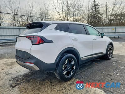 Trzecie zdjęcie samochodu z tyłu: 2026 KIA SPORTAGE LX VIN:5XYK23DF3TG364365 - miniatura