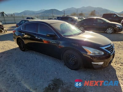 Czwarte zdjęcie samochodu z boku: 2013 NISSAN ALTIMA 2.5 VIN:1N4AL3AP7DC262035 - miniatura