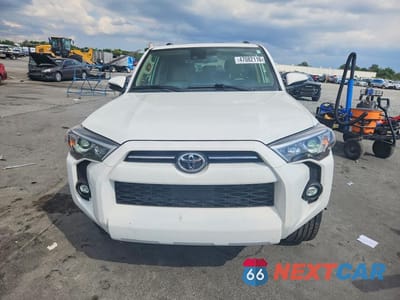 Piąte zdjęcie samochodu w środku: 2023 TOYOTA 4RUNNER SR5 PREMIUM VIN:JTEFU5JR0P5289978 - miniatura