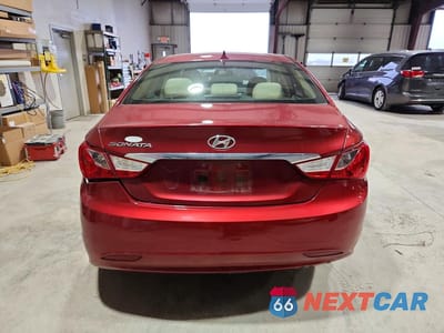 Zdjęcie 6 z 12 samochodu: 2012 HYUNDAI SONATA GLS VIN:5NPEB4AC4CH342784 - miniatura