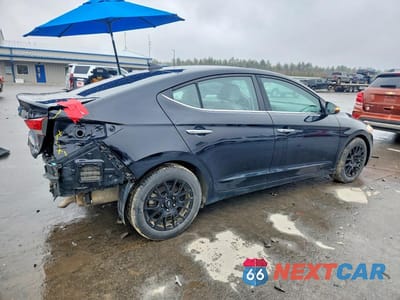 Trzecie zdjęcie samochodu z tyłu: 2017 HYUNDAI ELANTRA LIMITED VIN:KMHD84LF4HU070621 - miniatura