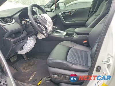 Zdjęcie 7 z 13 samochodu: 2020 TOYOTA RAV4 HYBRID XSE VIN:JTMEWRFV2LD537249 - miniatura