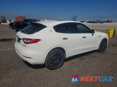 Trzecie zdjęcie samochodu z tyłu: 2019 MASERATI LEVANTE VIN:ZN661XUA3KX328038 - miniatura