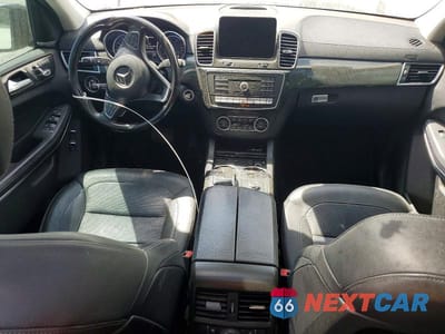 Zdjęcie 8 z 12 samochodu: 2018 MERCEDES-BENZ GLS 550 4MATIC VIN:4JGDF7DE5JB075468 - miniatura