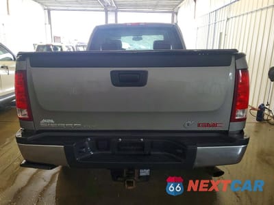 Zdjęcie 6 z 12 samochodu: 2012 GMC SIERRA K2500 SLT VIN:1GT221CG3CZ336338 - miniatura
