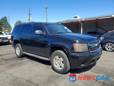 Czwarte zdjęcie samochodu z boku: 2007 CHEVROLET TAHOE K1500 VIN:1GNFK130X7R302706 - miniatura