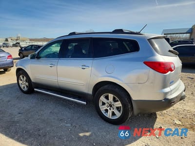 Drugie zdjęcie samochodu z przodu: 2012 CHEVROLET TRAVERSE LT VIN:1GNKVGED6CJ217699 - miniatura