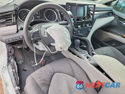 Zdjęcie 8 z 11 samochodu: 2023 TOYOTA CAMRY HYBRID LE VIN:4T1C31AK0PU601580 - miniatura