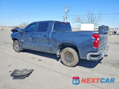 Drugie zdjęcie samochodu z przodu: 2021 CHEVROLET SILVERADO C1500 LT VIN:1GCPWCED5MZ227826 - miniatura