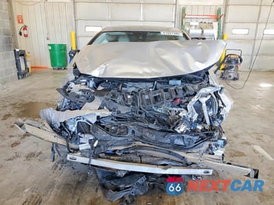 Piąte zdjęcie samochodu w środku: 2017 TOYOTA PRIUS PRIME ADVANCED VIN:JTDKARFP8H3055546 - miniatura