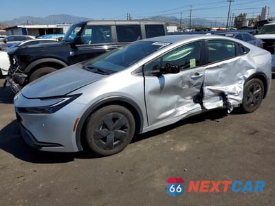 2025 TOYOTA PRIUS LE JTDACAAU6S3056240 - główne zdjęcie licytacji z USA - miniatura