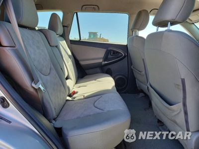 Zdjęcie 11 z 15 samochodu: 2011 TOYOTA RAV4 BASE VIN:2T3BF4DVXBW150118 - miniatura