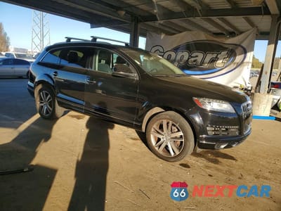 Czwarte zdjęcie samochodu z boku: 2015 AUDI Q7 PREMIUM PLUS VIN:WA1LGAFE7FD013356 - miniatura