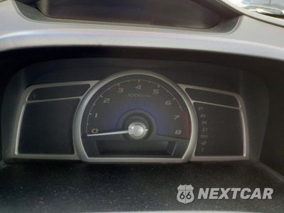 Zdjęcie 9 z 13 samochodu: 2010 HONDA CIVIC LX VIN:2HGFA1F52AH561833 - miniatura
