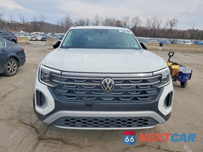 Piąte zdjęcie samochodu w środku: 2025 VOLKSWAGEN ATLAS PEAK EDITION SE VIN:1V2CR2CA3SC522432 - miniatura