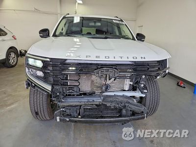 Piąte zdjęcie samochodu w środku: 2025 FORD EXPEDITION PLATINUM VIN:1FMJU1M8XSEA16500 - miniatura